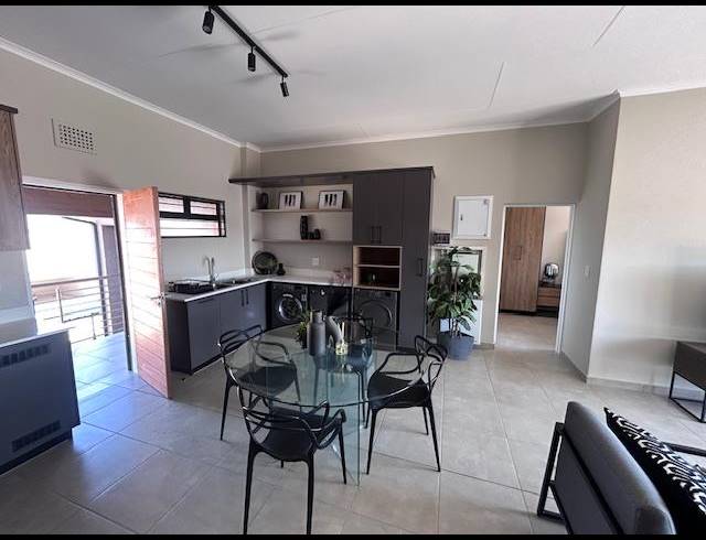 2 BEDROOM HOUSE FOR SALE IN RIETVALLEIRAND